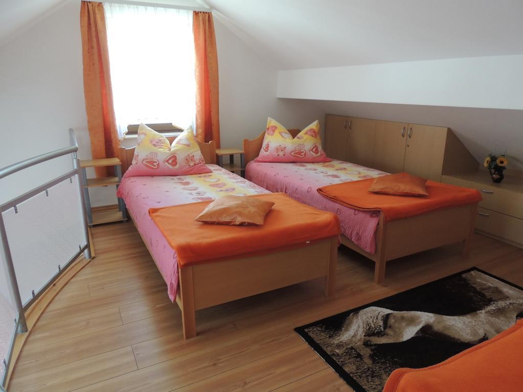 Apartments And Rooms Tavcar Bled Room photo