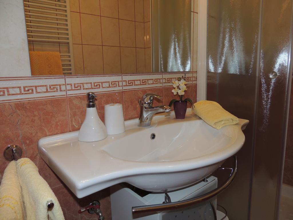 Apartments And Rooms Tavcar Bled Room photo